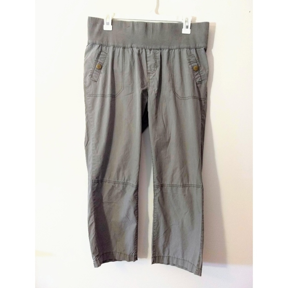 EUC Maternity Capris Size 6